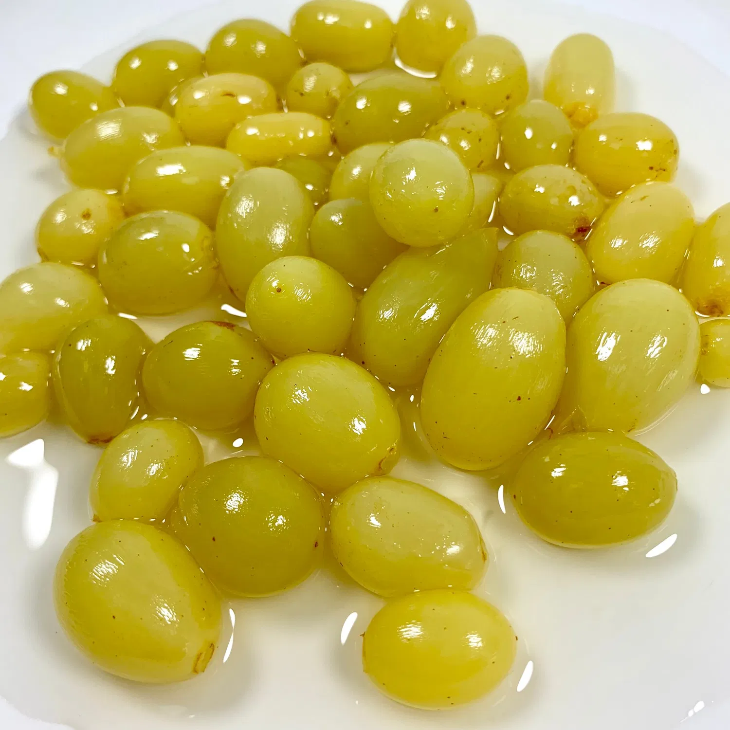 시럽 도매 가격에 뜨거운 판매 과일 통조림 신선한 포도 통조림